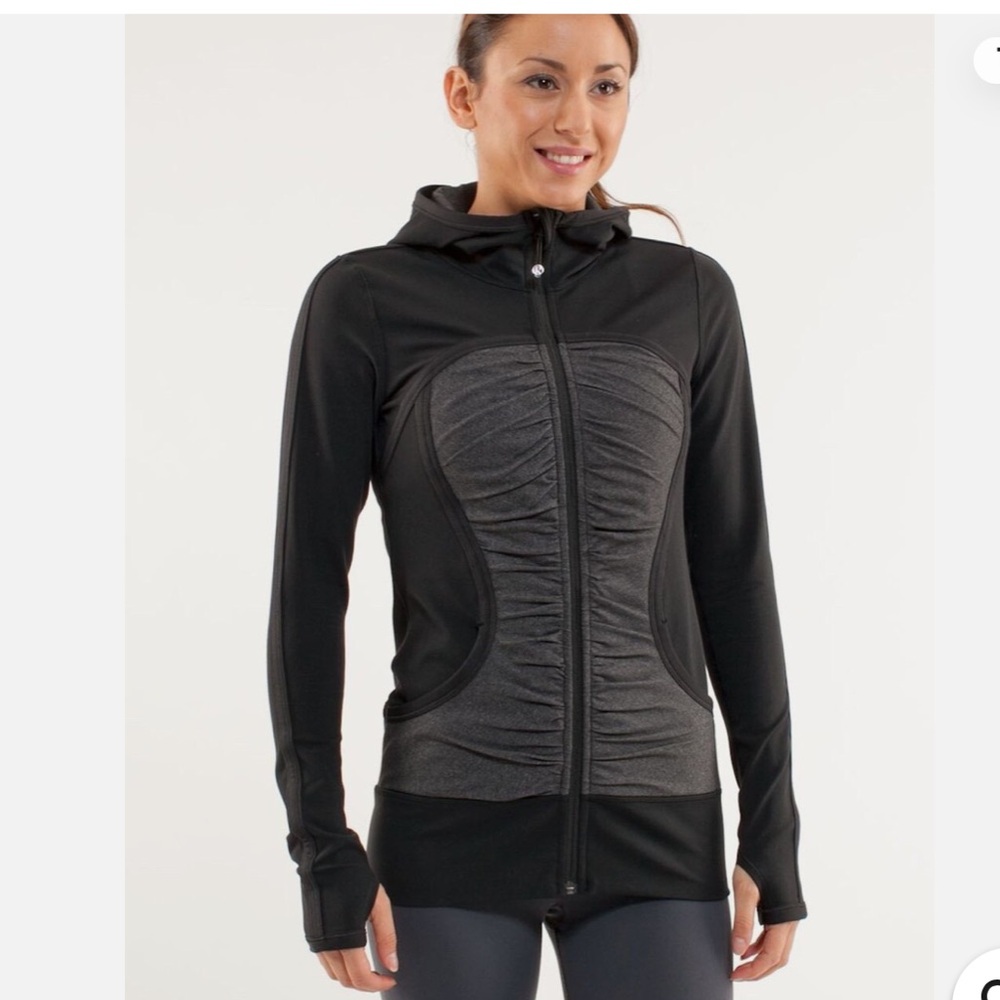 Lululemon women’s  grey Zip-Up Pure Balance Jacket rouched size 6